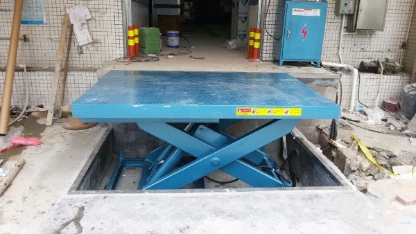 铁门关电动剪叉式升降平台厂家